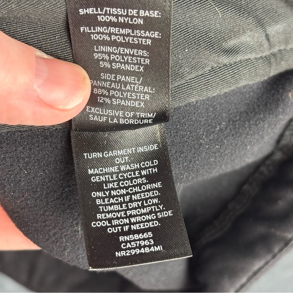 EUC Zella Women’s Metro Black Vest Stretch Vest Full Zip with zip pockets Sz M - Picture 8 of 12